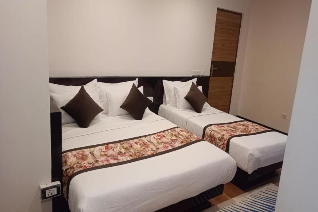 Hotel Ninamma Gangtok Exteriör bild