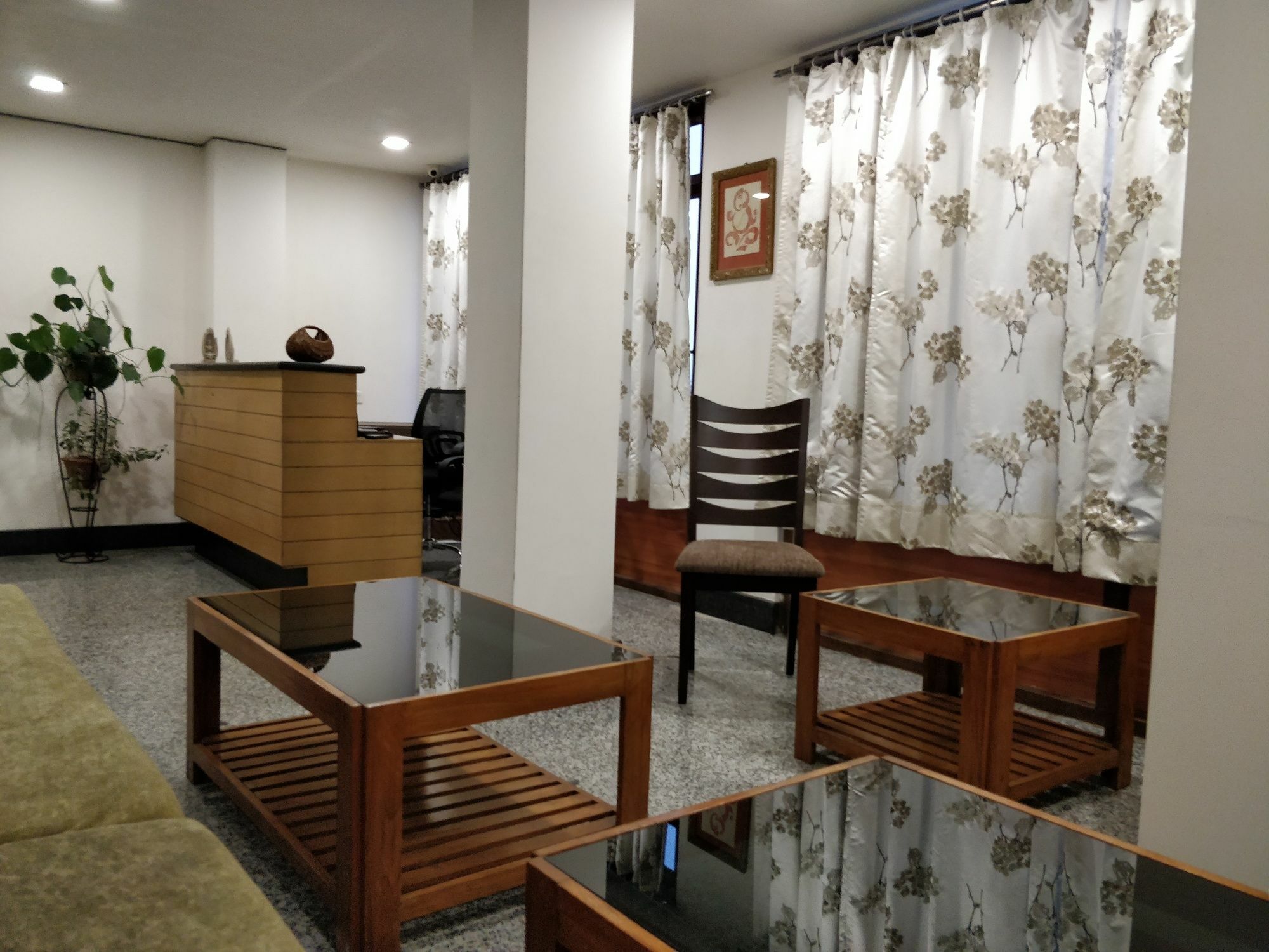 Hotel Ninamma Gangtok Exteriör bild